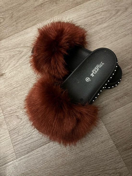 Truffle Shoes - Truffle Women's Faux Fur Slide Sandals - Burgandy